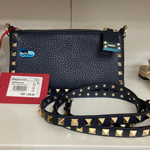 Valentino Add to your collection this Brand new Valentino. - Picture 2 of 5